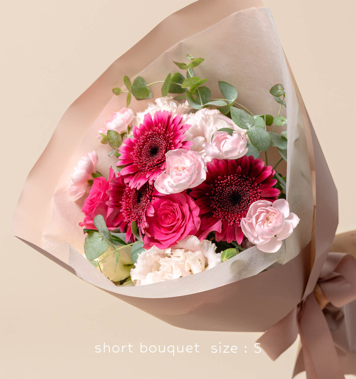 ブライトピンクの花束  ブーケタイプ　size:S