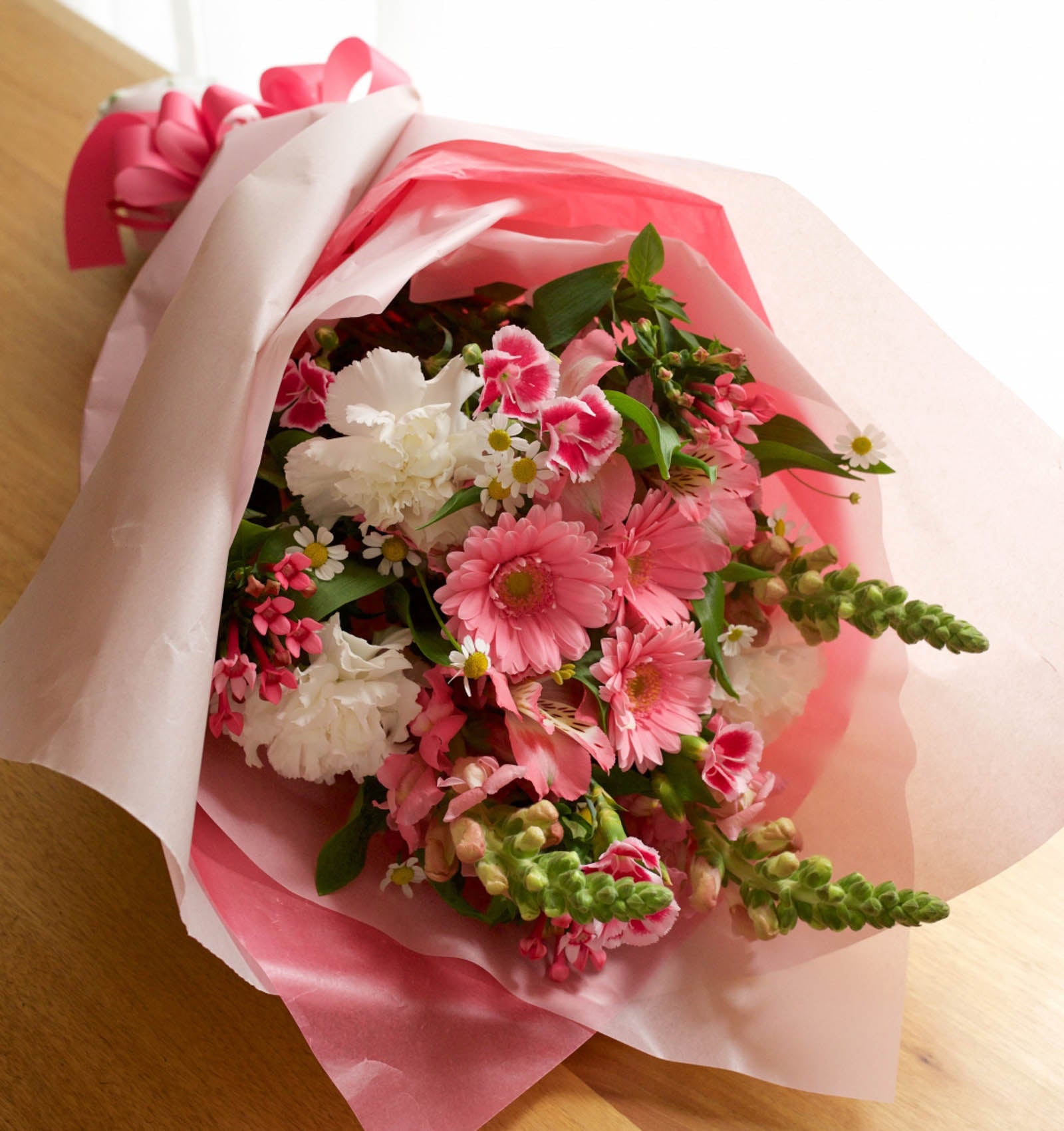 【♪キキ♪】花束風プチギフトお誕生日 アレンジメント size:L ビタミンカラー｜花次郎のフラワーギフト