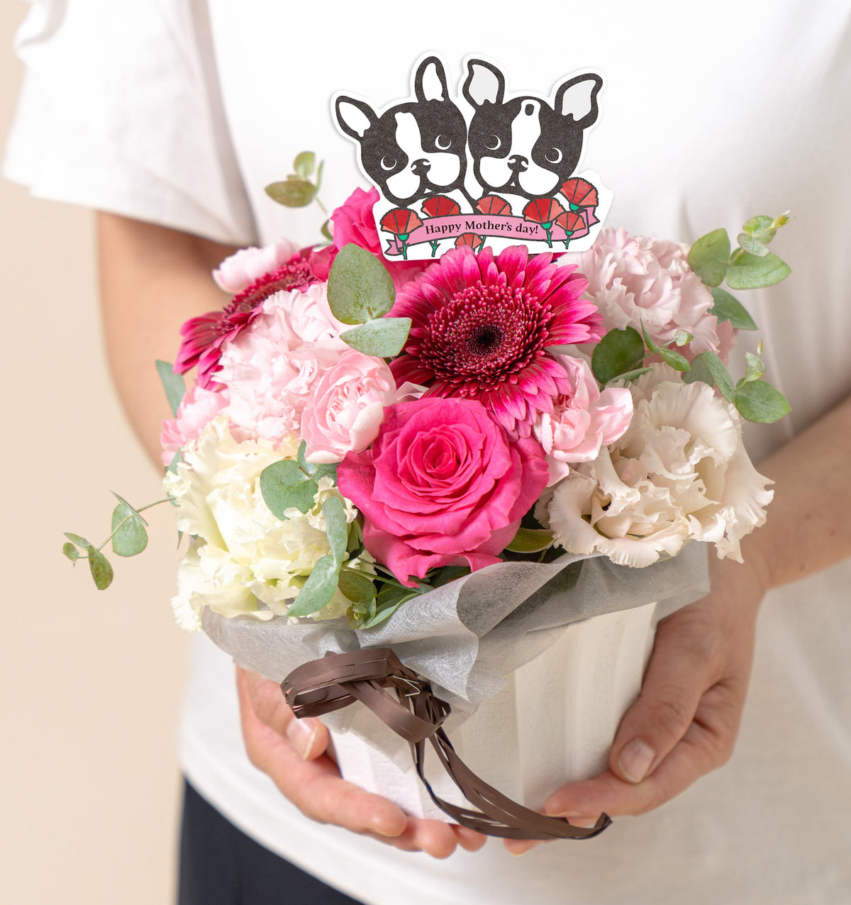 母の日のアレンジメント   ブライトピンクのお花